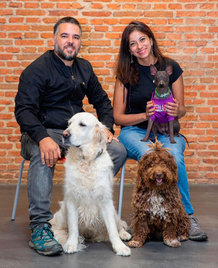 Equipo de Mokami. Intervenciones asistidas con animales en Madrid.